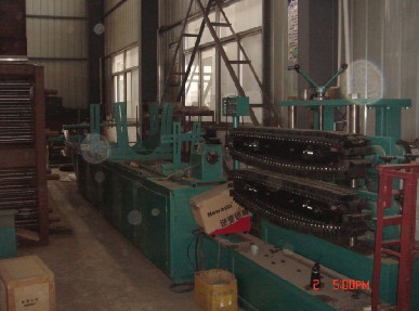 自動剛帶焊管機